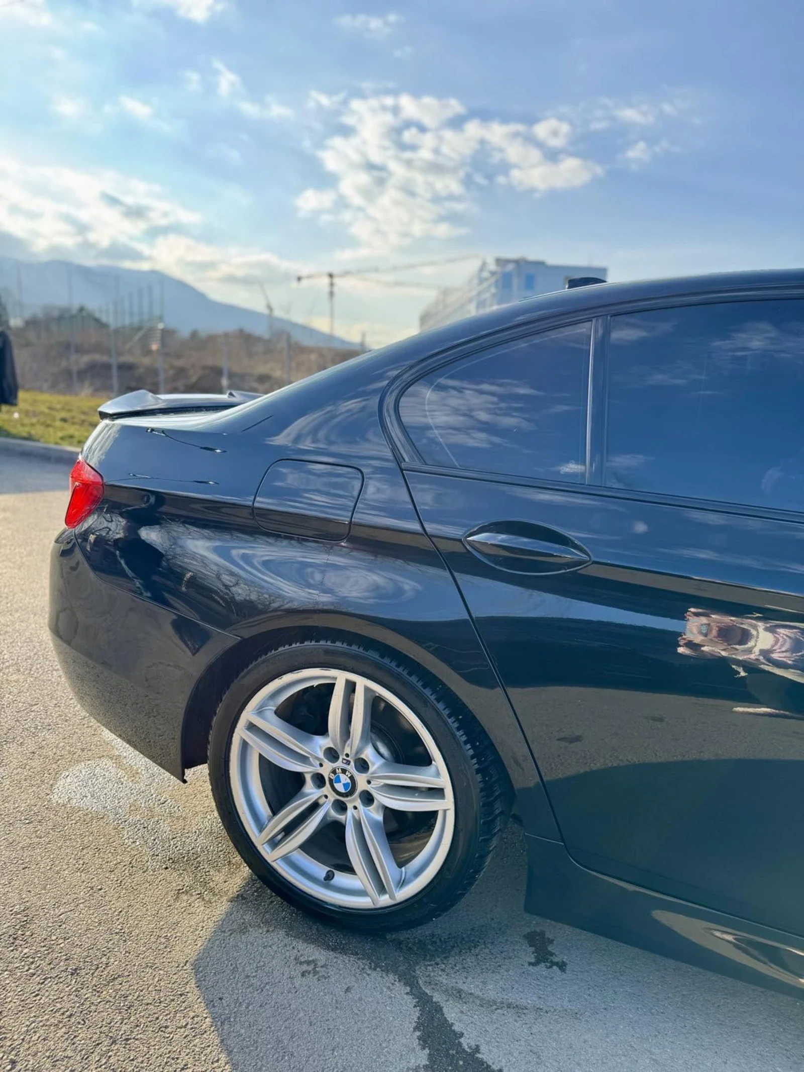 BMW 530 ЗАДНО ПРЕДАВАНЕ, снимка 3 - Автомобили и джипове - 54646890
