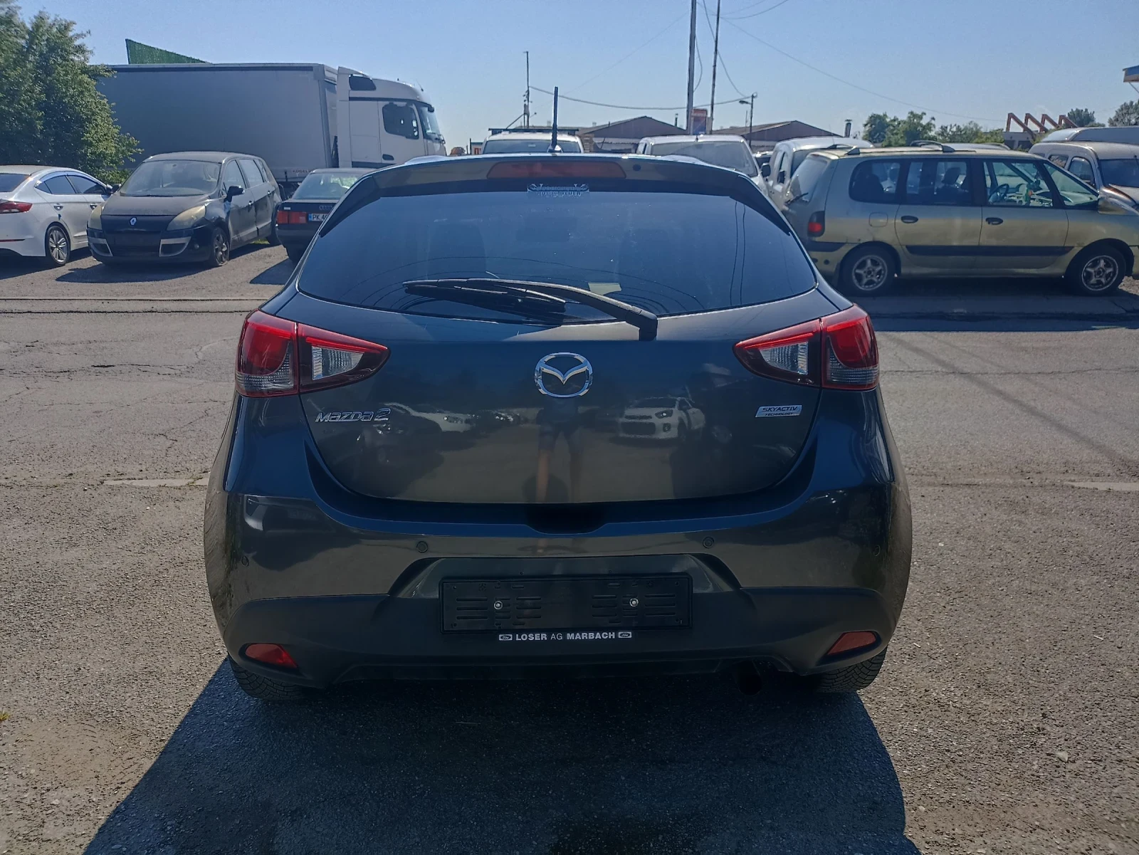 Mazda 2 1.5i Automatic Euro 6b, снимка 6 - Автомобили и джипове - 54842171