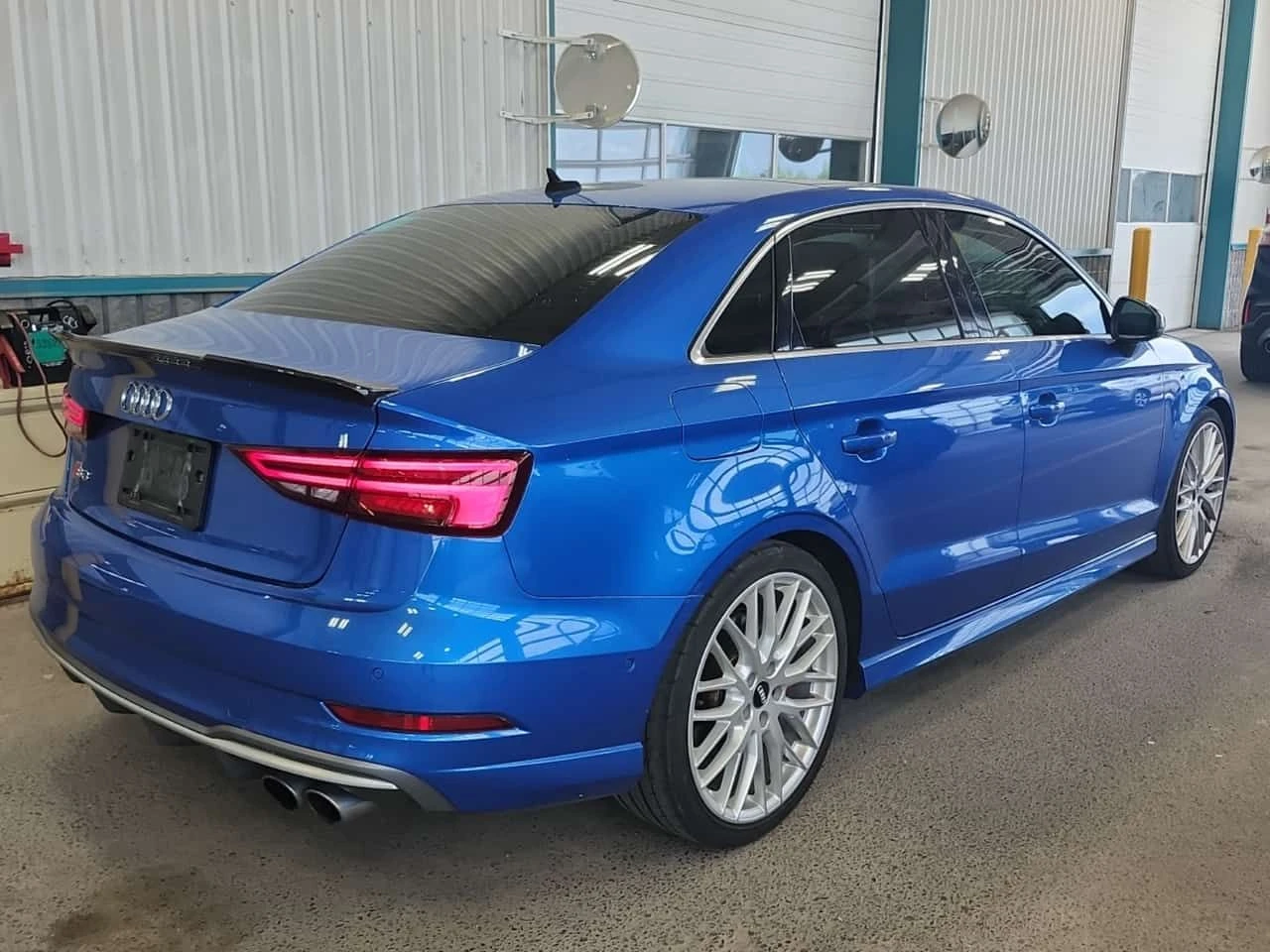 Audi S3 PRESTIGE/CARFAX/ДИГИТАЛЕН КМ./ПОДГРЕВ/ПАНОРАМА, снимка 3 - Автомобили и джипове - 55065451