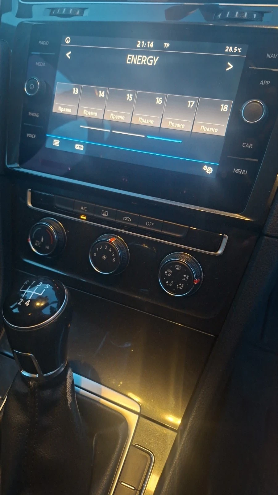 VW Golf, снимка 6 - Автомобили и джипове - 55426023