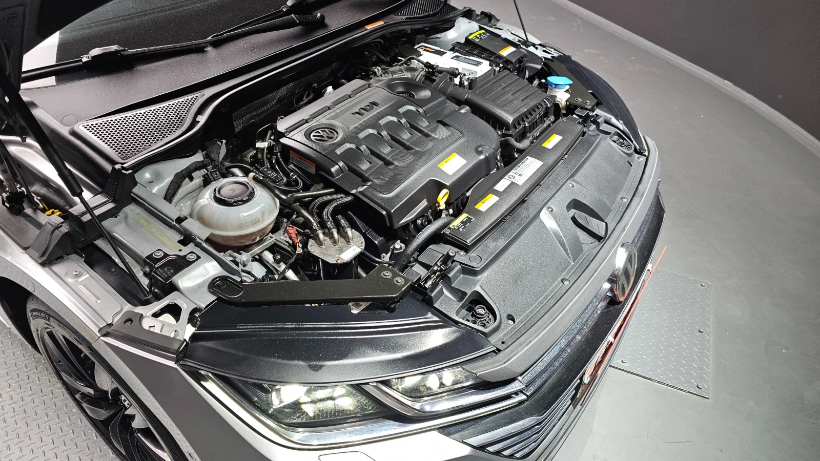 VW Arteon 2.0 TDI Prestige, снимка 16 - Автомобили и джипове - 55466564