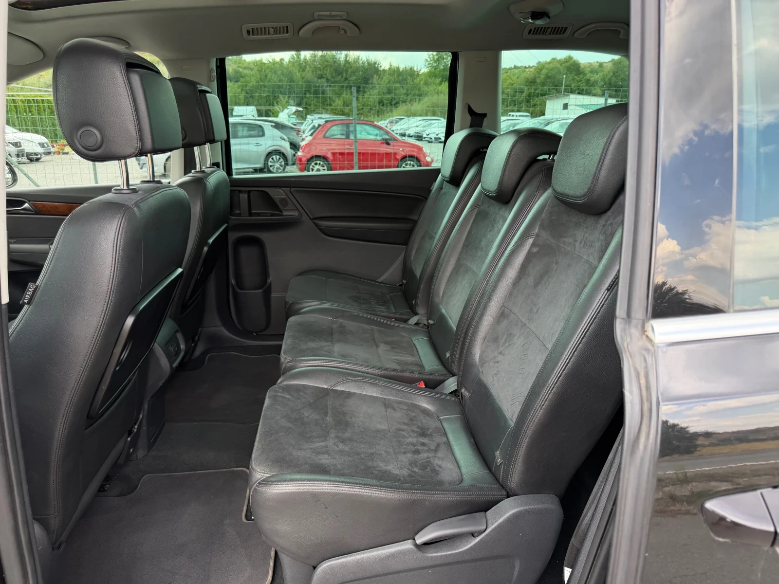 VW Sharan 2.0TDI, снимка 6 - Автомобили и джипове - 55823121