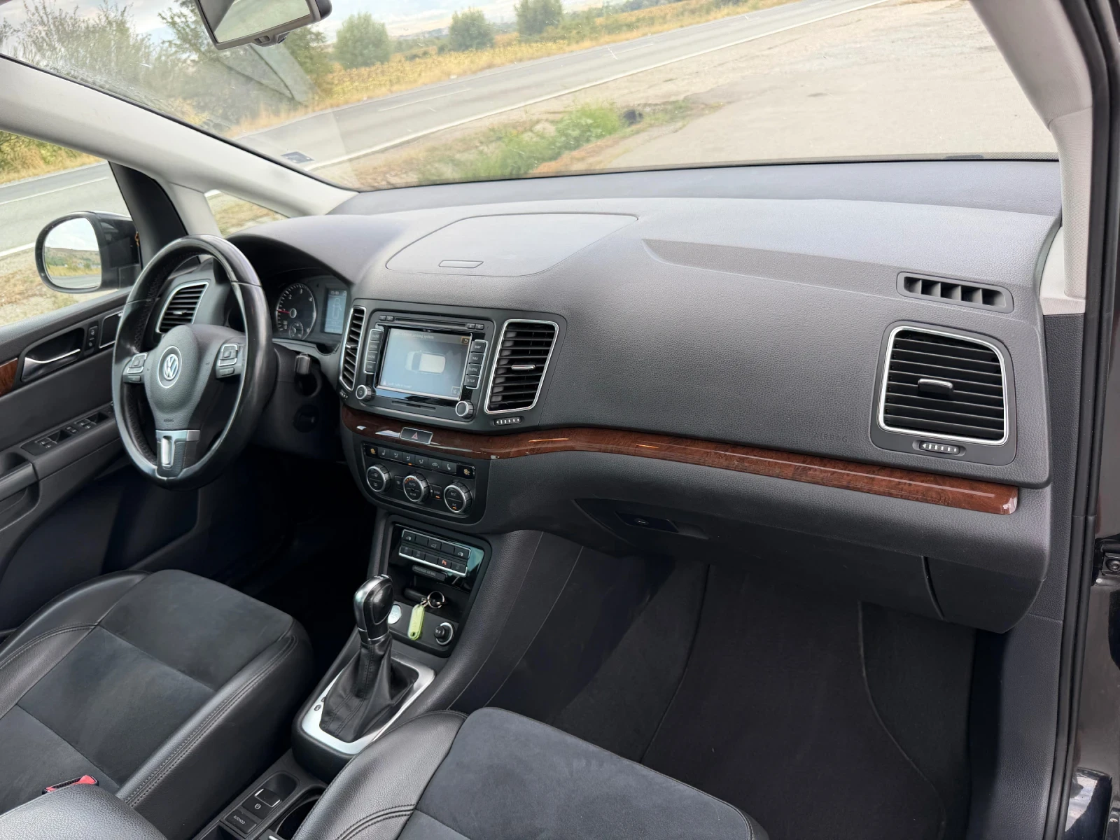 VW Sharan 2.0TDI, снимка 13 - Автомобили и джипове - 55823121
