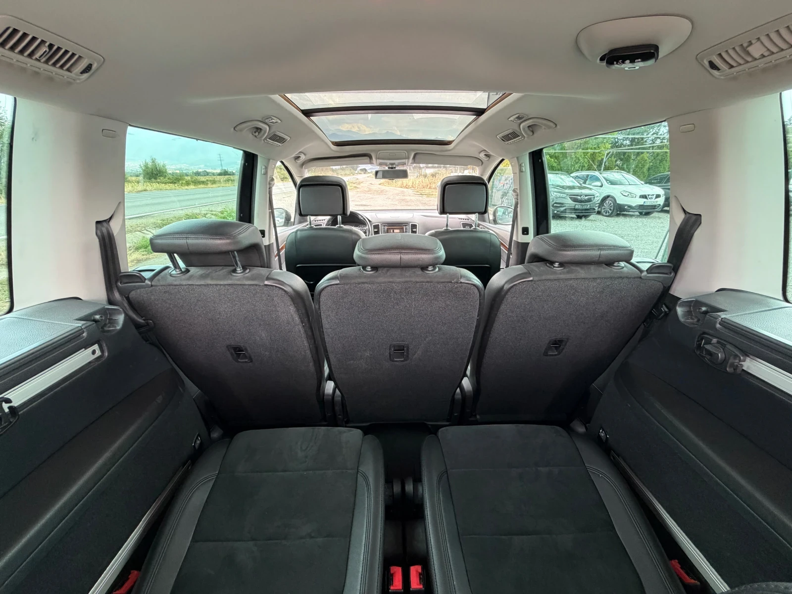 VW Sharan 2.0TDI, снимка 7 - Автомобили и джипове - 55823121