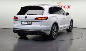 VW Touareg PRESTIGE* ОБДУХ* ДИСТРОНИК* ВЪЗДУХ* MATRIX* MАСАЖ*, снимка 3