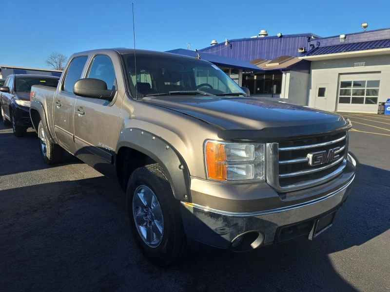 Gmc Sierra SLE 5.3L Crew Cab Extra Short Bed 3SA, снимка 2 - Автомобили и джипове - 48041579