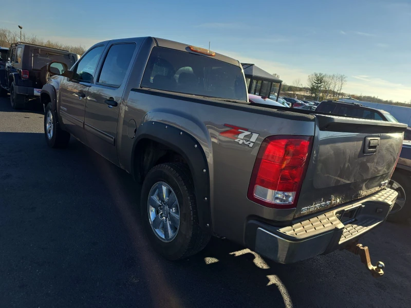 Gmc Sierra SLE 5.3L Crew Cab Extra Short Bed 3SA, снимка 3 - Автомобили и джипове - 48041579