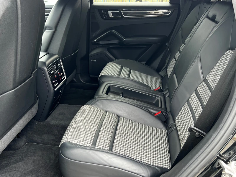 Porsche Cayenne COUPE, CARBON PACK, 22&#34;-TURBO GT, SPORT DESIGN, снимка 11 - Автомобили и джипове - 50287435