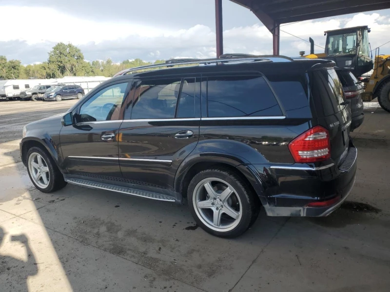 Mercedes-Benz GL 550 4MATIC, снимка 2 - Автомобили и джипове - 52485241