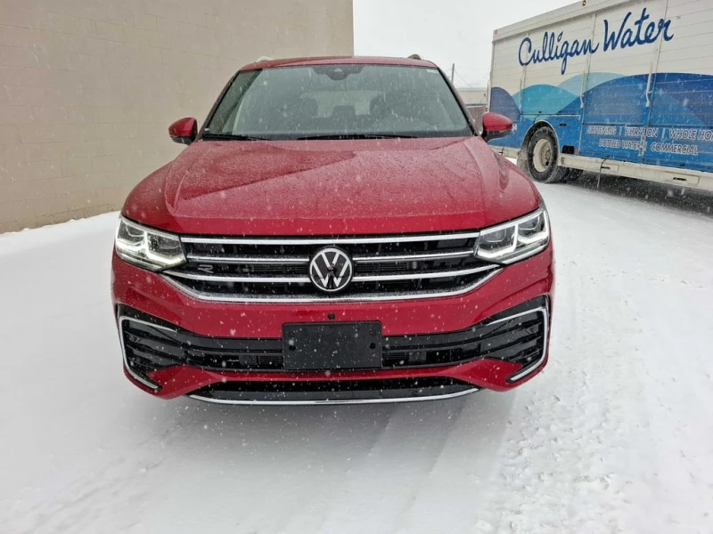 VW Tiguan * Highline R Line * CARFAX * БЕЗ ПЪРВОНАЧАЛНА ВНОС, снимка 6 - Автомобили и джипове - 53210889