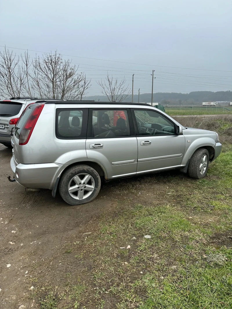 Nissan X-trail 2.2 d, снимка 5 - Автомобили и джипове - 53456894