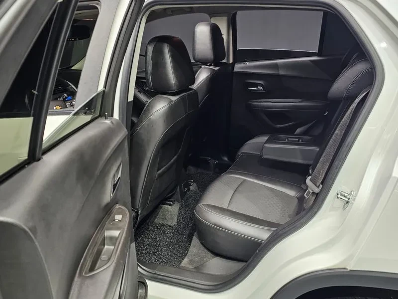 Chevrolet Trax 1.4, снимка 12 - Автомобили и джипове - 54327803