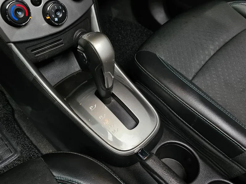 Chevrolet Trax 1.4, снимка 9 - Автомобили и джипове - 54327803