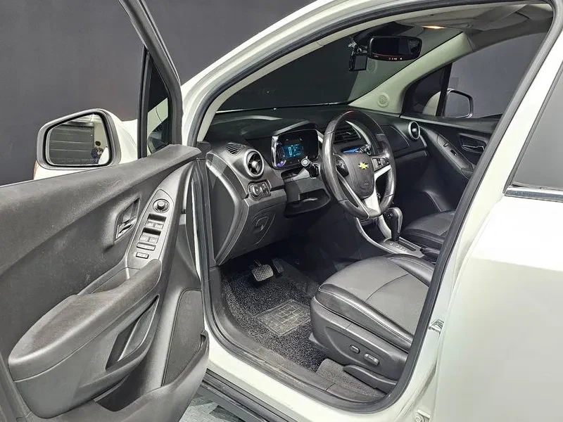 Chevrolet Trax 1.4, снимка 11 - Автомобили и джипове - 54327803