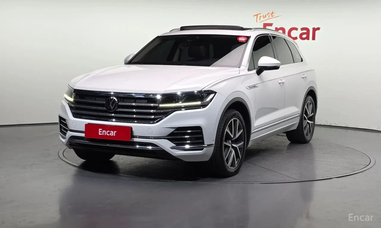 VW Touareg PRESTIGE* ОБДУХ* ДИСТРОНИК* ВЪЗДУХ* MATRIX* MАСАЖ*