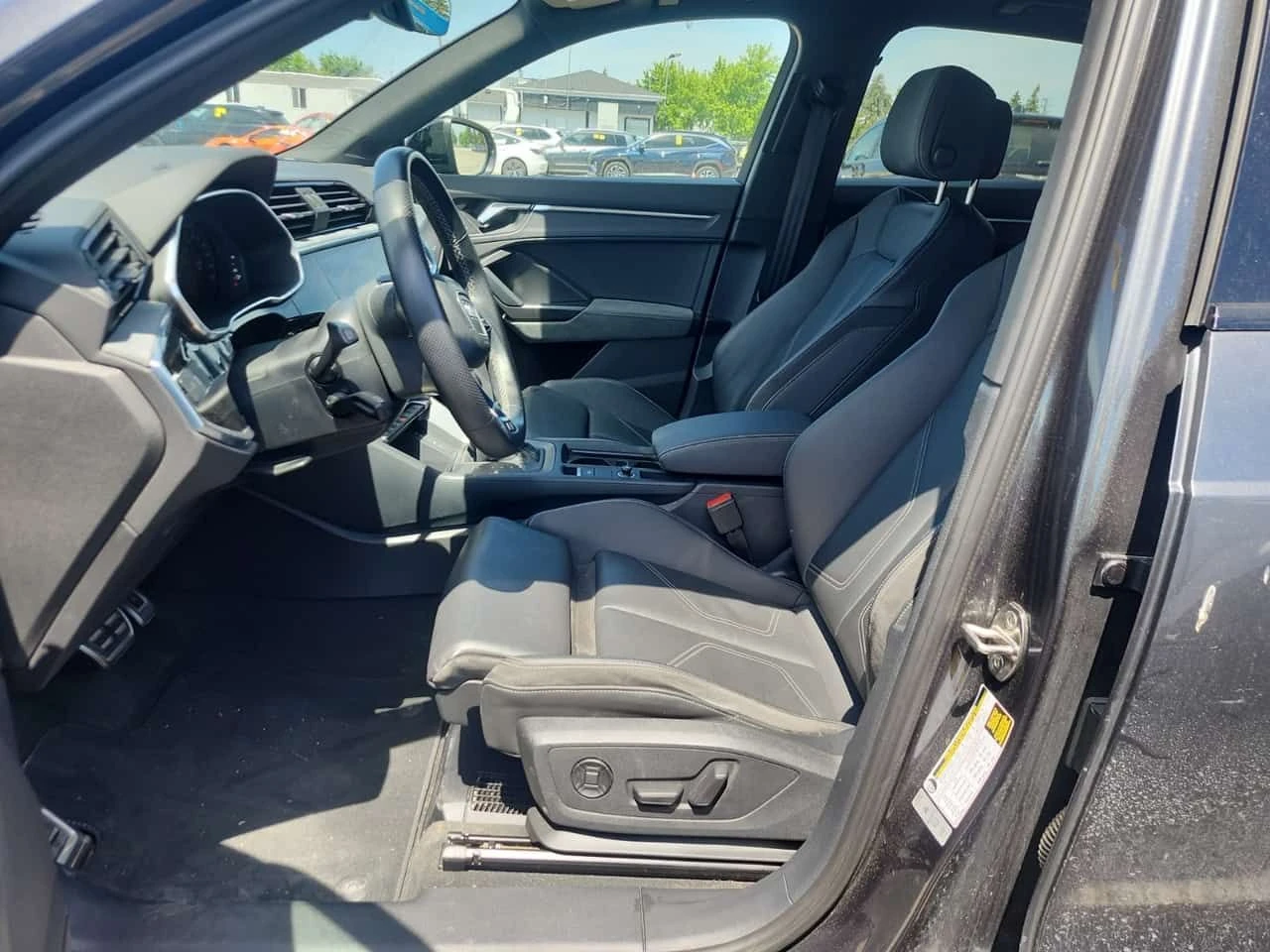 Audi Q3 * TECHNIK * ПАНОРАМА * 2 КЛЮЧА * АВТОКРЕДИТ * , снимка 7 - Автомобили и джипове - 54844826
