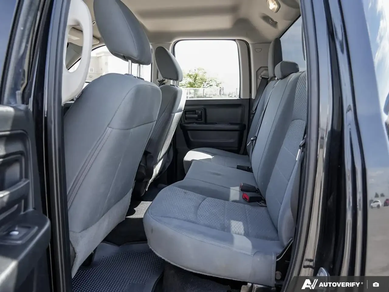 Dodge RAM 1500  Quad Cab EXPRESS , снимка 8 - Автомобили и джипове - 56140244