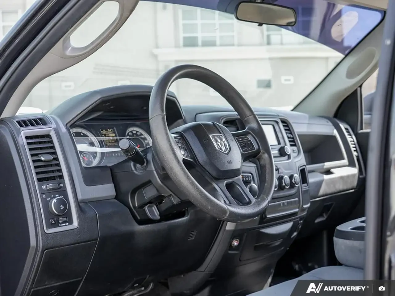 Dodge RAM 1500  Quad Cab EXPRESS , снимка 4 - Автомобили и джипове - 56140244