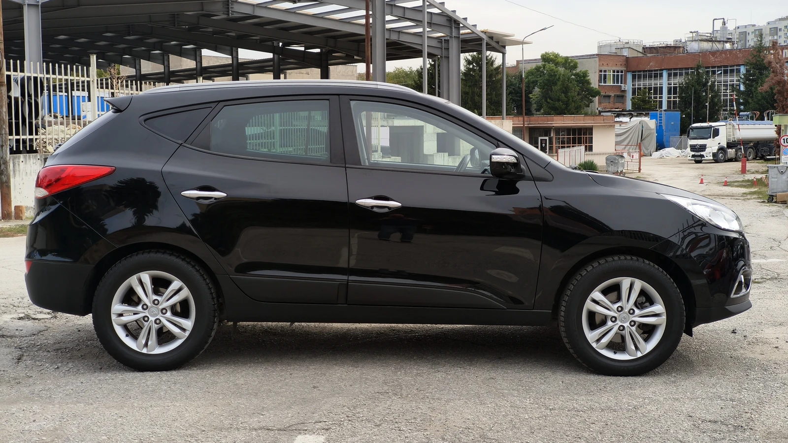 Hyundai IX35 1.7CRDI , снимка 6 - Автомобили и джипове - 56235121