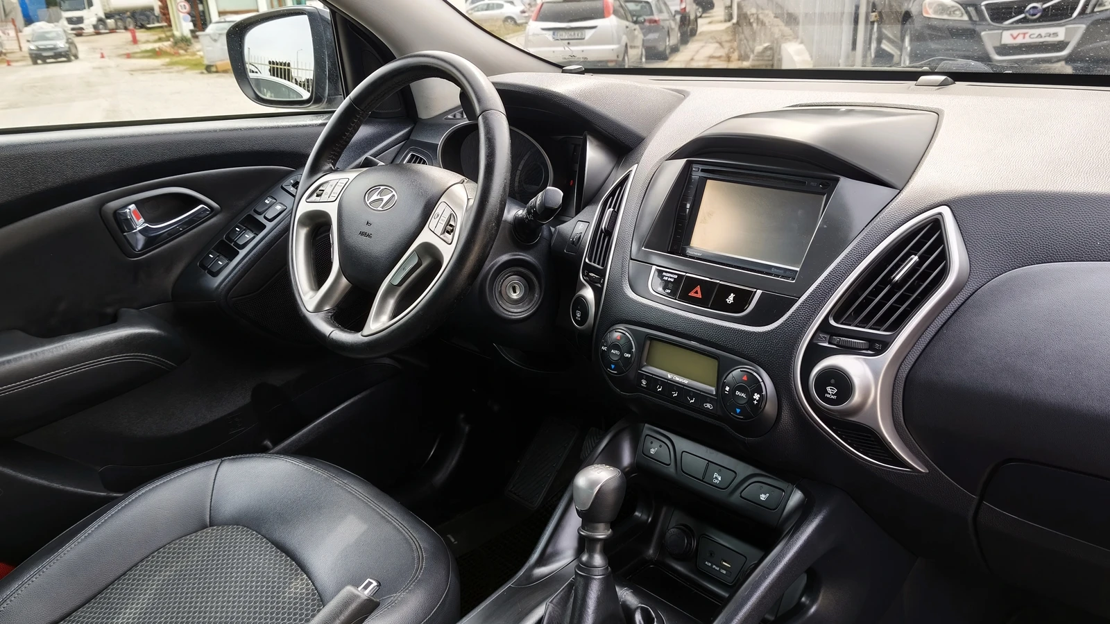 Hyundai IX35 1.7CRDI , снимка 11 - Автомобили и джипове - 56235121
