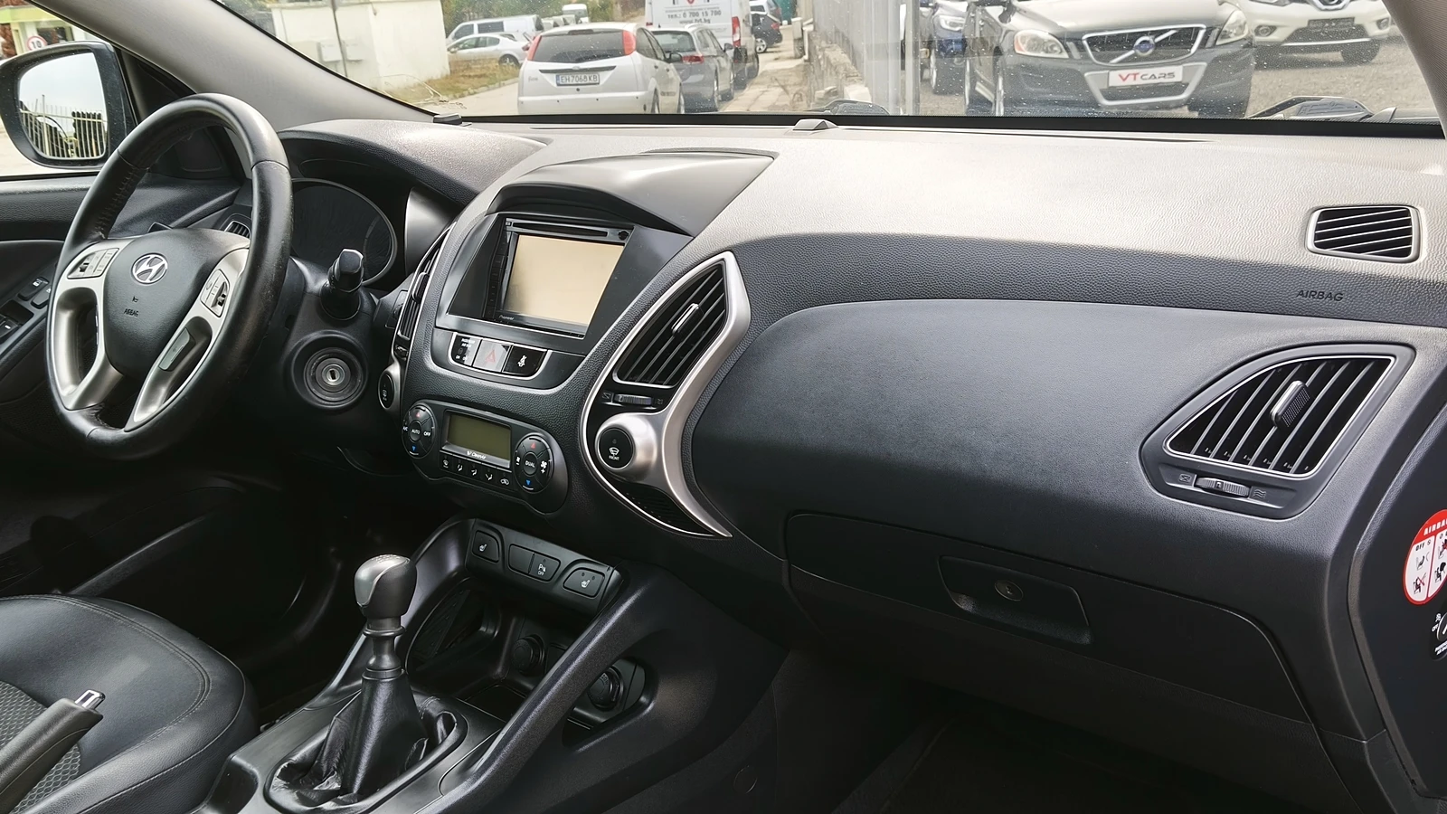 Hyundai IX35 1.7CRDI , снимка 10 - Автомобили и джипове - 56235121