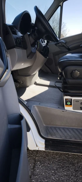 Mercedes-Benz Sprinter 216, снимка 8