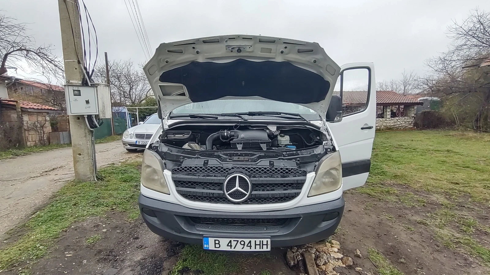 Mercedes-Benz Sprinter 313 2.4 - изображение 2