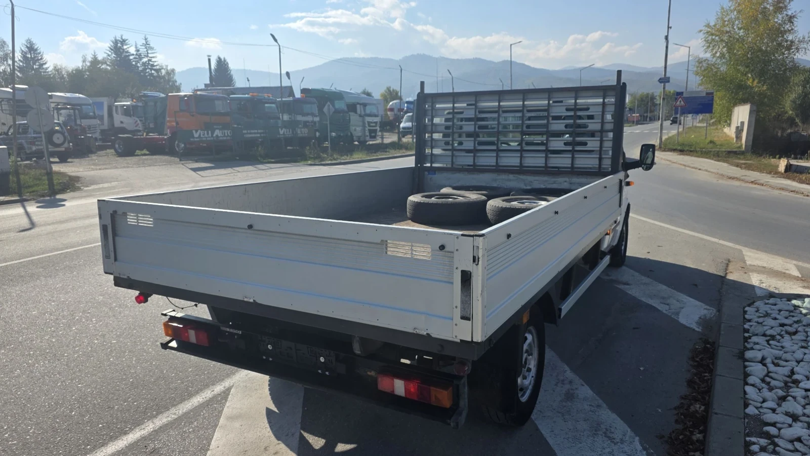 Ford Transit 2, 2 Климатик 6 Скорости  - изображение 6