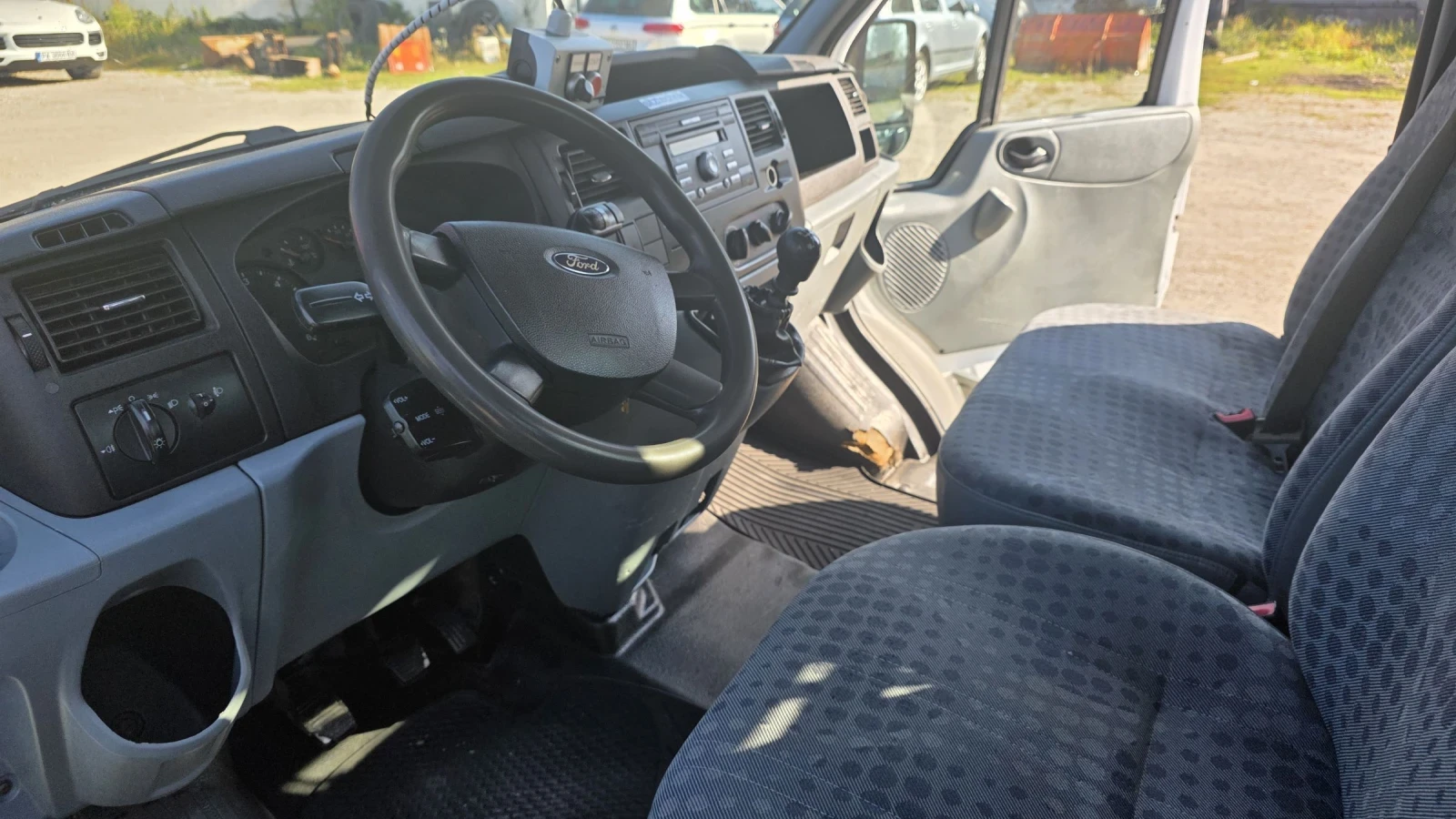Ford Transit 2, 2 Климатик 6 Скорости  - изображение 5