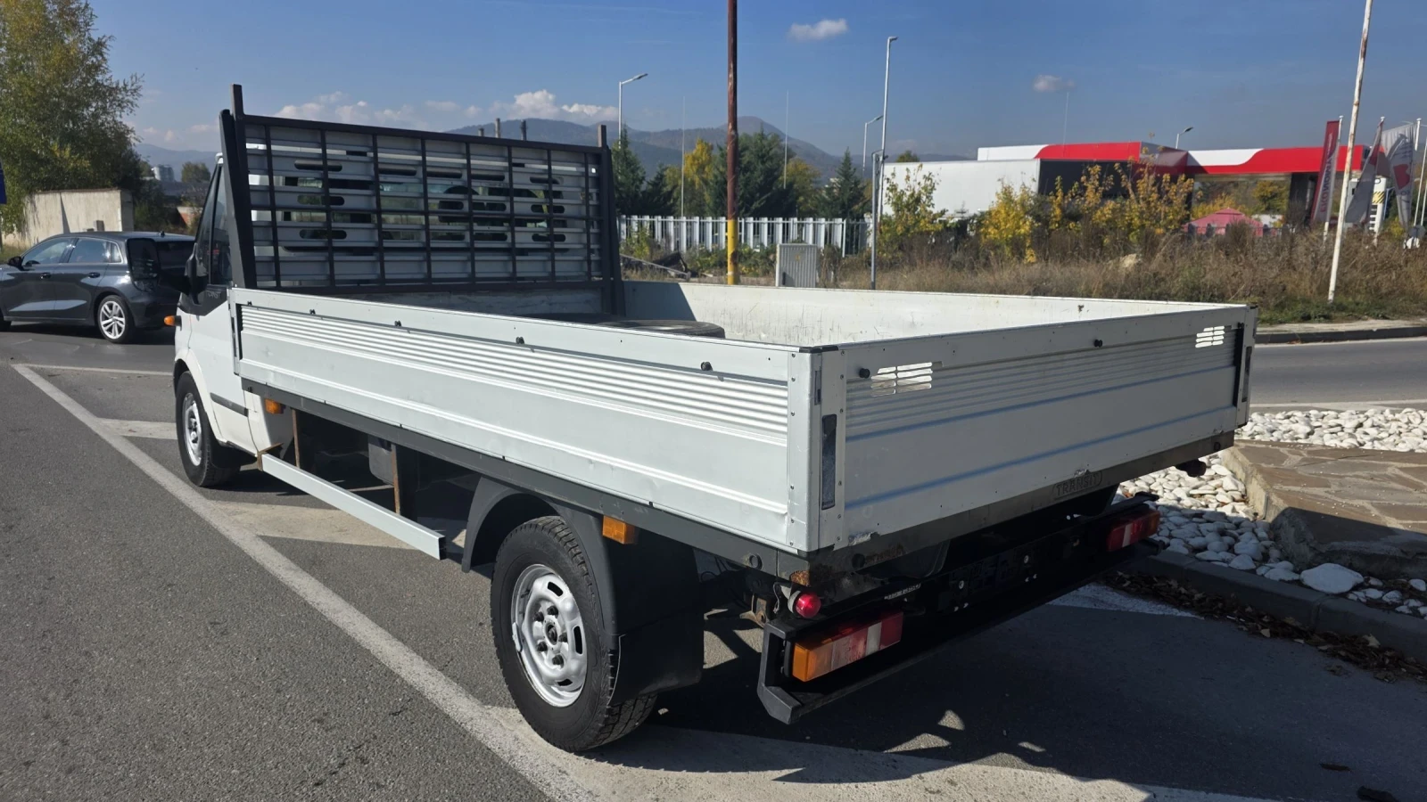 Ford Transit 2, 2 Климатик 6 Скорости  - изображение 3