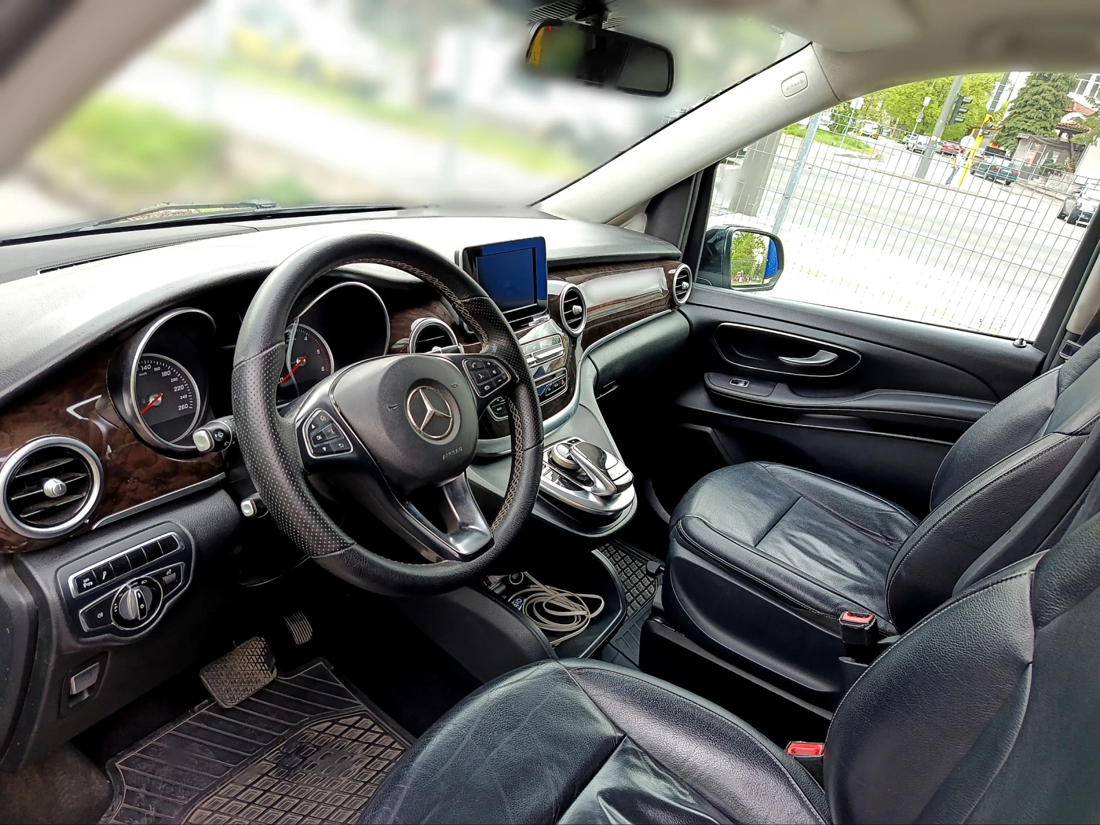 Mercedes-Benz V 220 Extralong, снимка 7 - Бусове и автобуси - 54901668