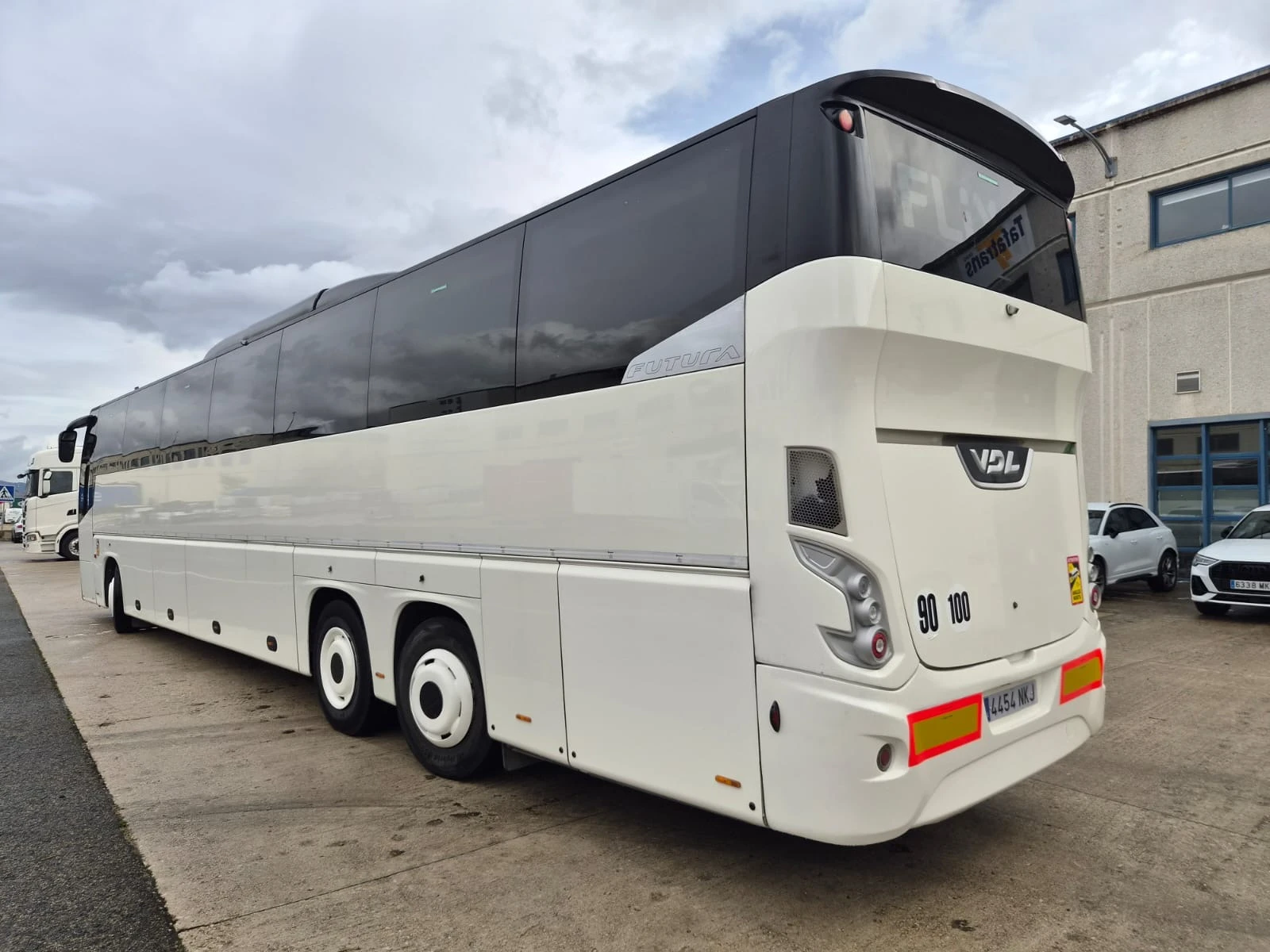 Vdl Bova Futura FHD | Mobile.bg � ����������� 2
