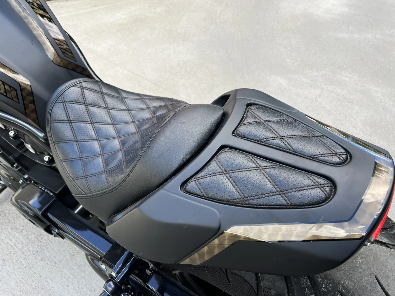 Harley-Davidson VRCS / NIGHT ROD / CUSTOM/ 300 / AKRAPOVIC / CAR PLAY | Mobile.bg � ����������� 12