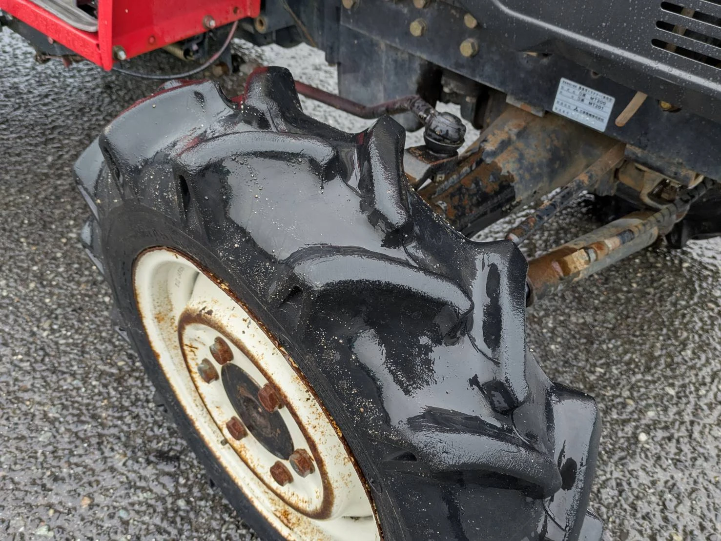 Трактор Mitsubishi MT201, снимка 4 - Селскостопанска техника - 54117752