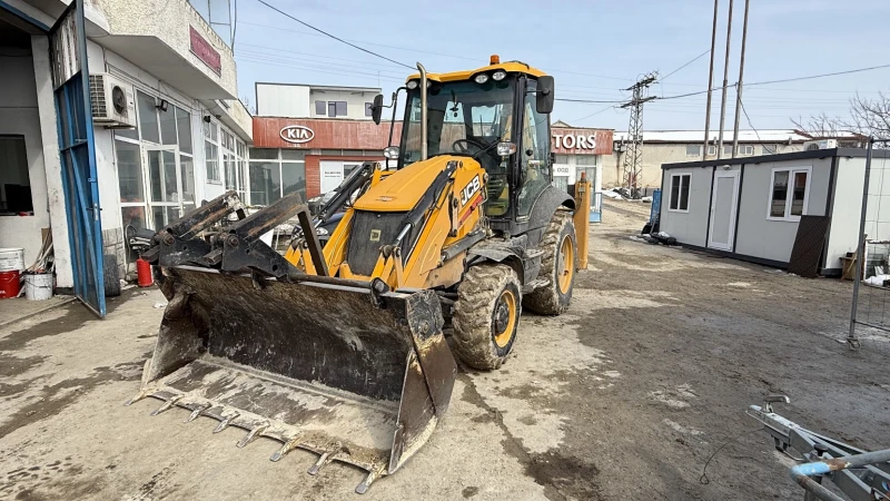 Багер JCB 3CX, снимка 1 - Индустриална техника - 49299896