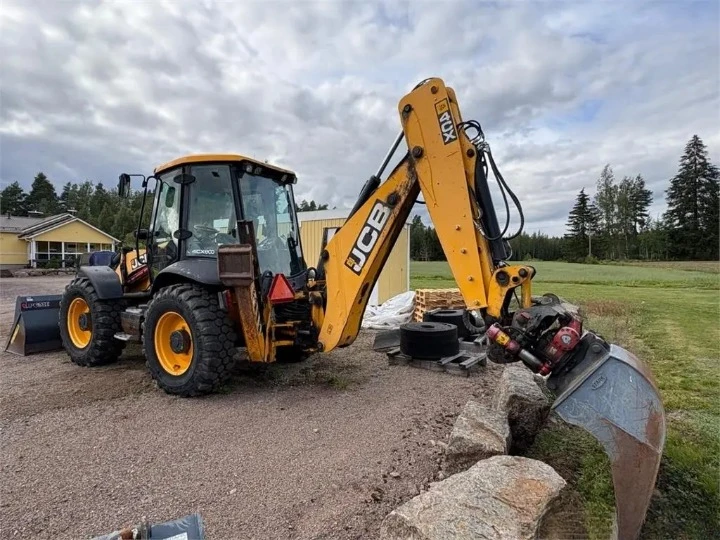 Багер JCB 4CX - изображение 3