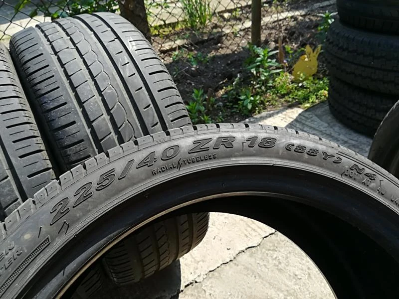 Гуми Летни 225/40R18, снимка 5 - Гуми и джанти - 21761088