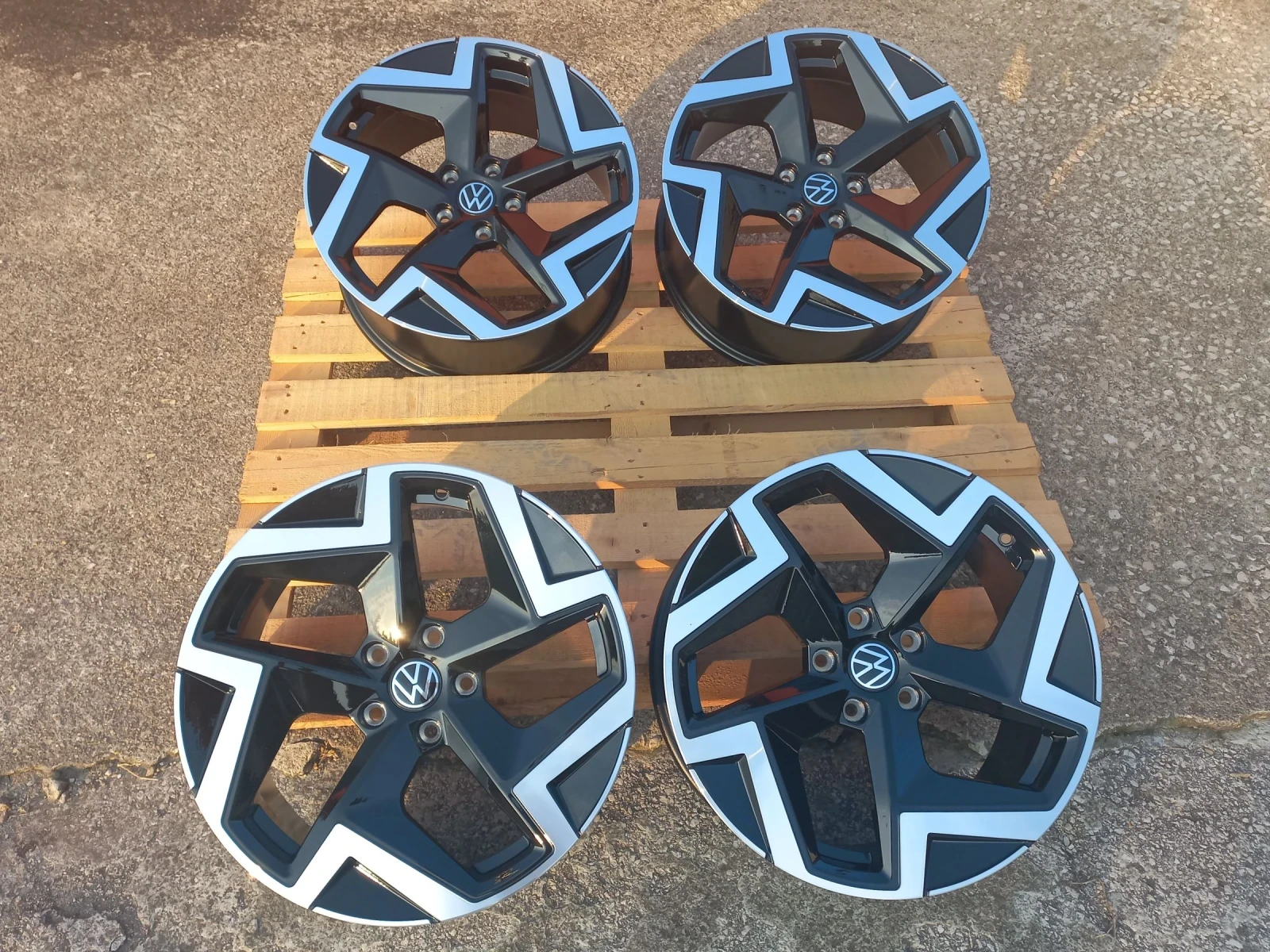 ������ �� VW | Mobile.bg � ����������� 12