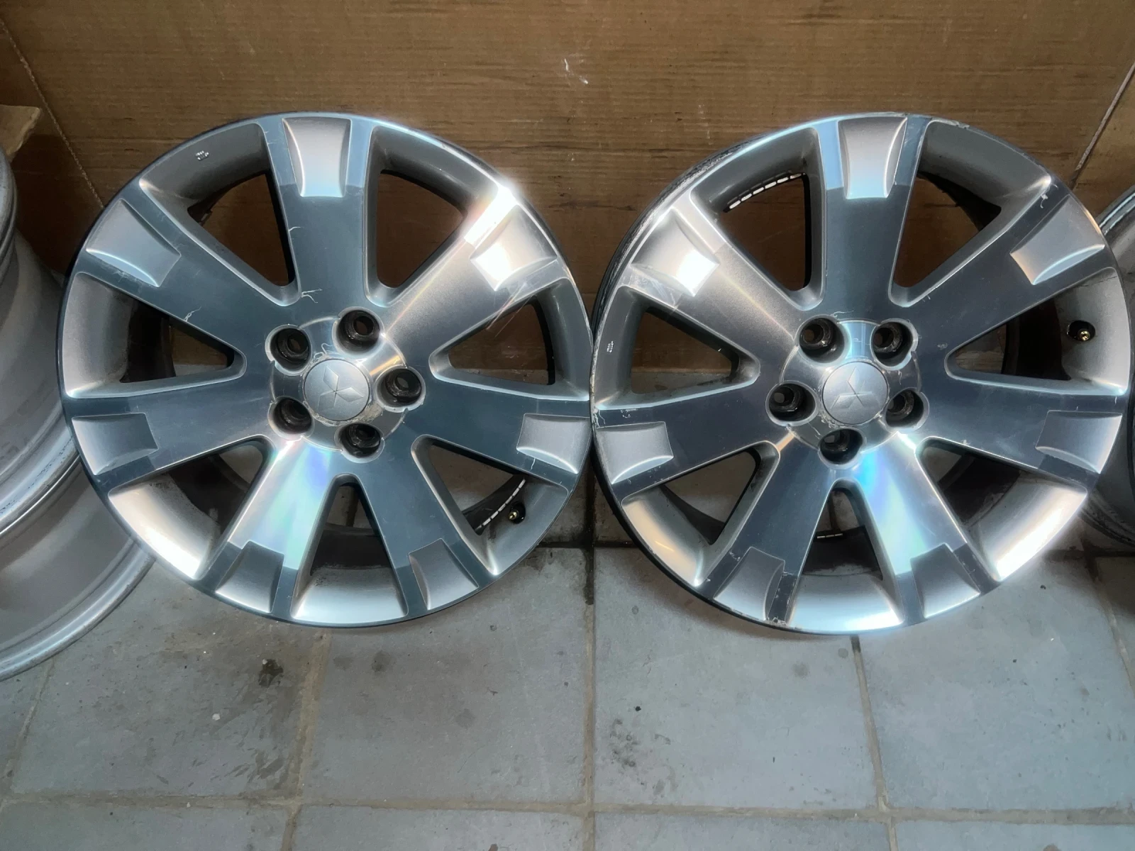 ������ | Mobile.bg � ����������� 4