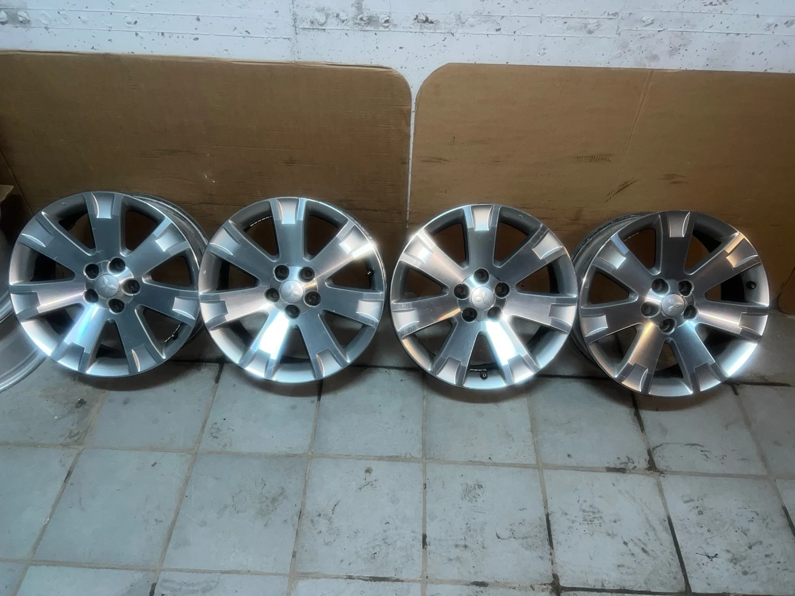 ������ | Mobile.bg � ����������� 6