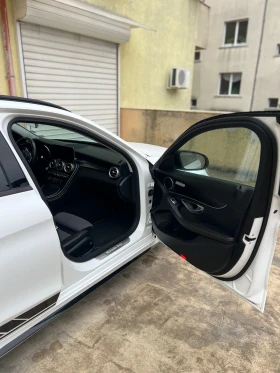 Mercedes-Benz C 220 D AMG 4MATIC, снимка 8