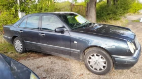 Mercedes-Benz E 280, снимка 3