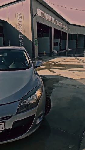 Renault Megane - 10000 € / 19558.30 лв. - 66675511 9