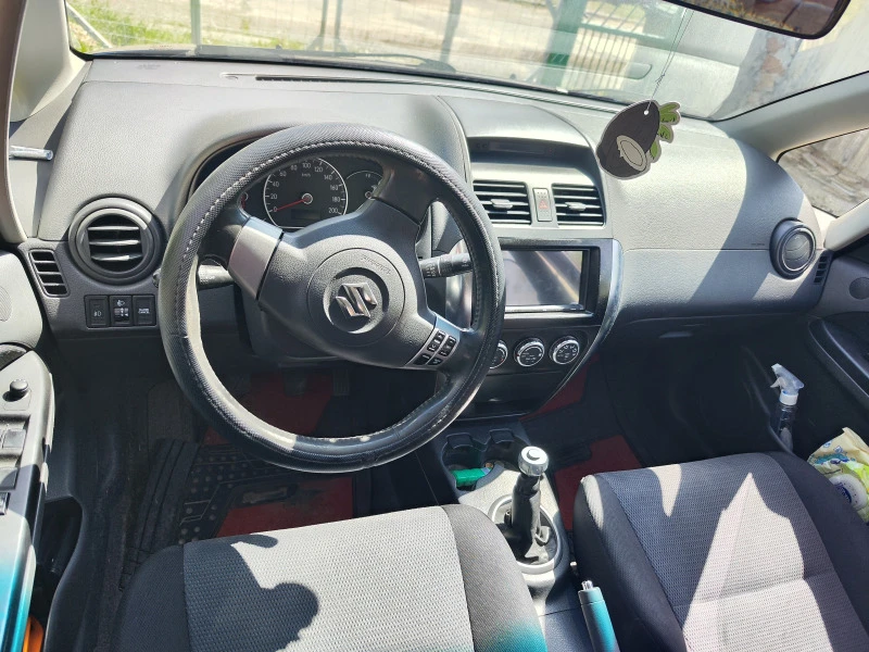 Suzuki SX4 1.6, снимка 6 - Автомобили и джипове - 46039469