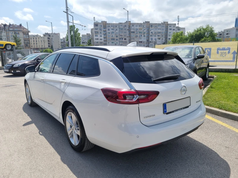 Opel Insignia SPORTS TOURER, снимка 6 - Автомобили и джипове - 47423981