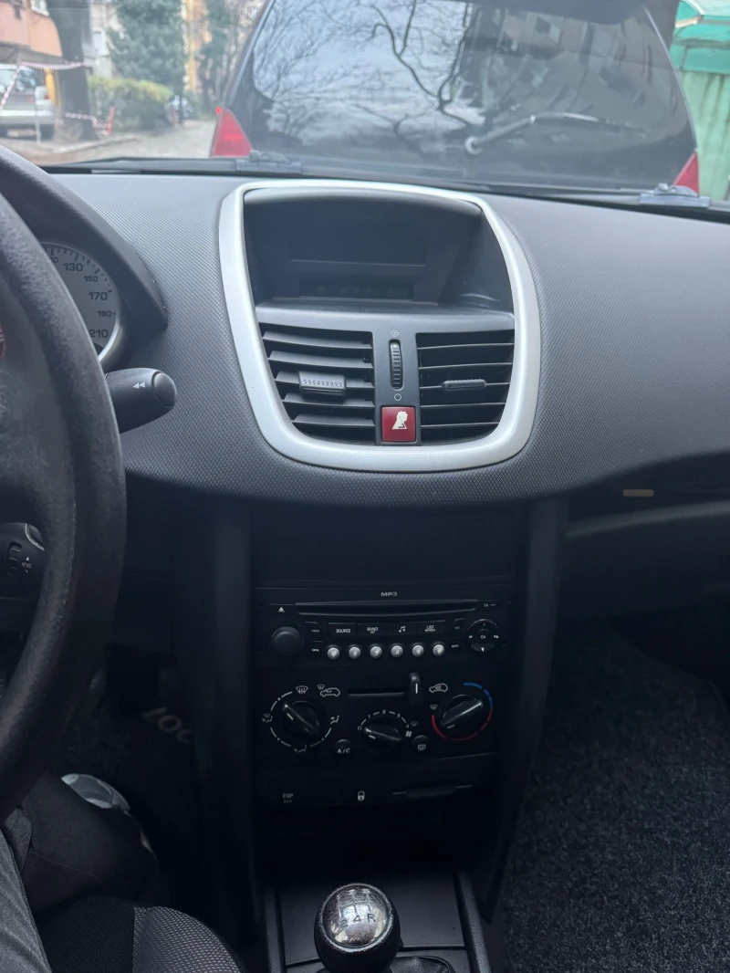 Peugeot 207, снимка 8 - Автомобили и джипове - 48502709