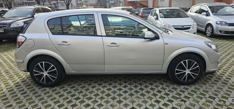 Opel Astra, снимка 6 - Автомобили и джипове - 48896147