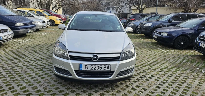 Opel Astra, снимка 1 - Автомобили и джипове - 48896147