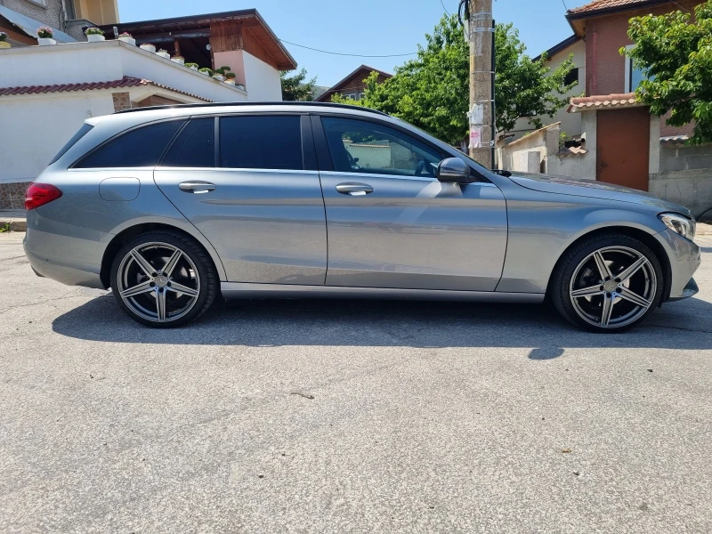 Mercedes-Benz C 220, снимка 3 - Автомобили и джипове - 53067893