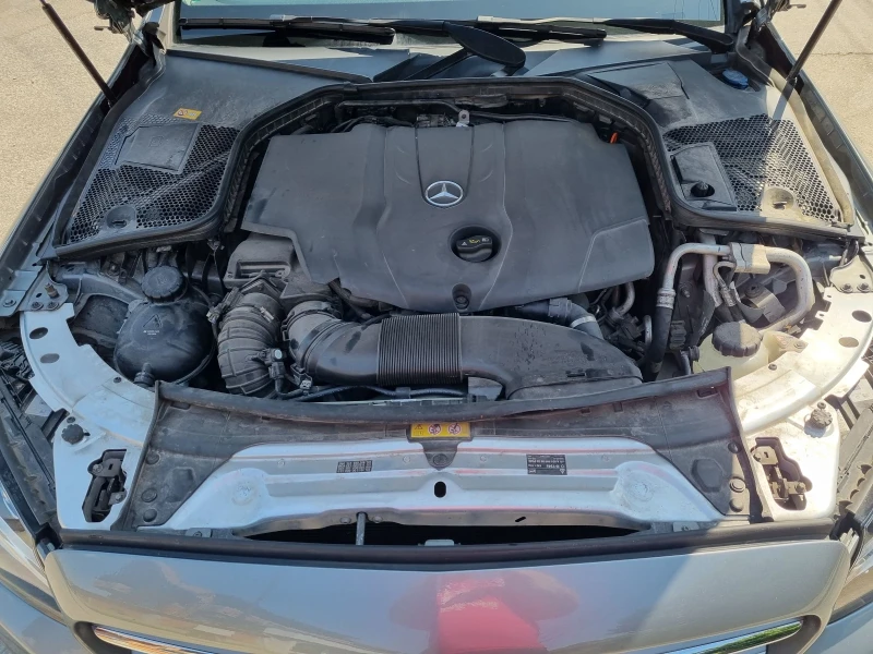 Mercedes-Benz C 220, снимка 8 - Автомобили и джипове - 53067893